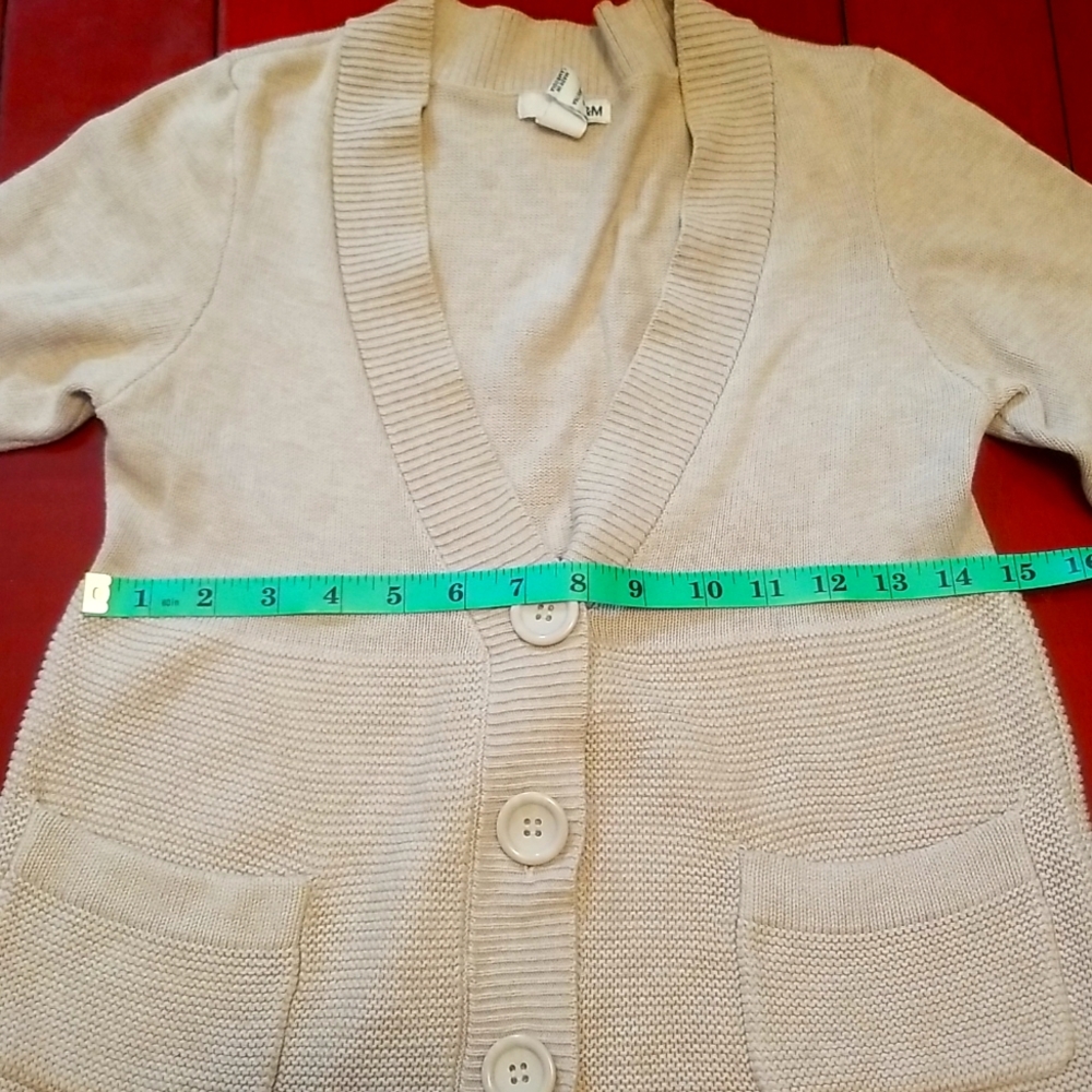 H&M Knitted Cream Color Vintage Cardigan with Lantern 3/4 Sleeves - Picture 7 of 9